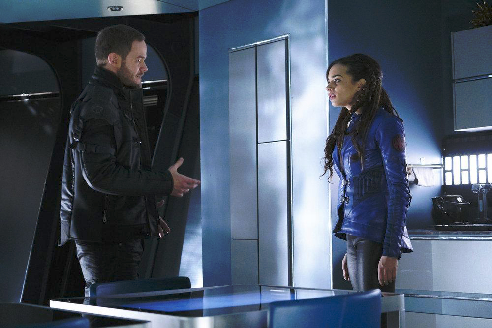 Fotos Aaron Ashmore, Hannah John-Kamen