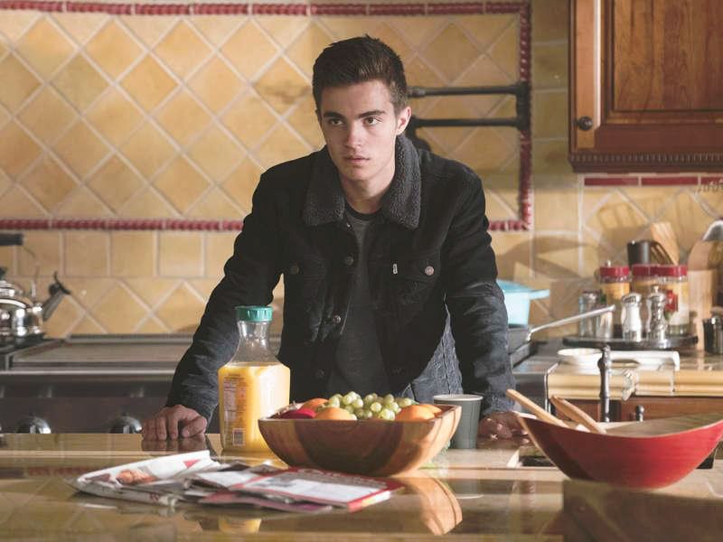 Ray Donovan : Fotos Devon Bagby