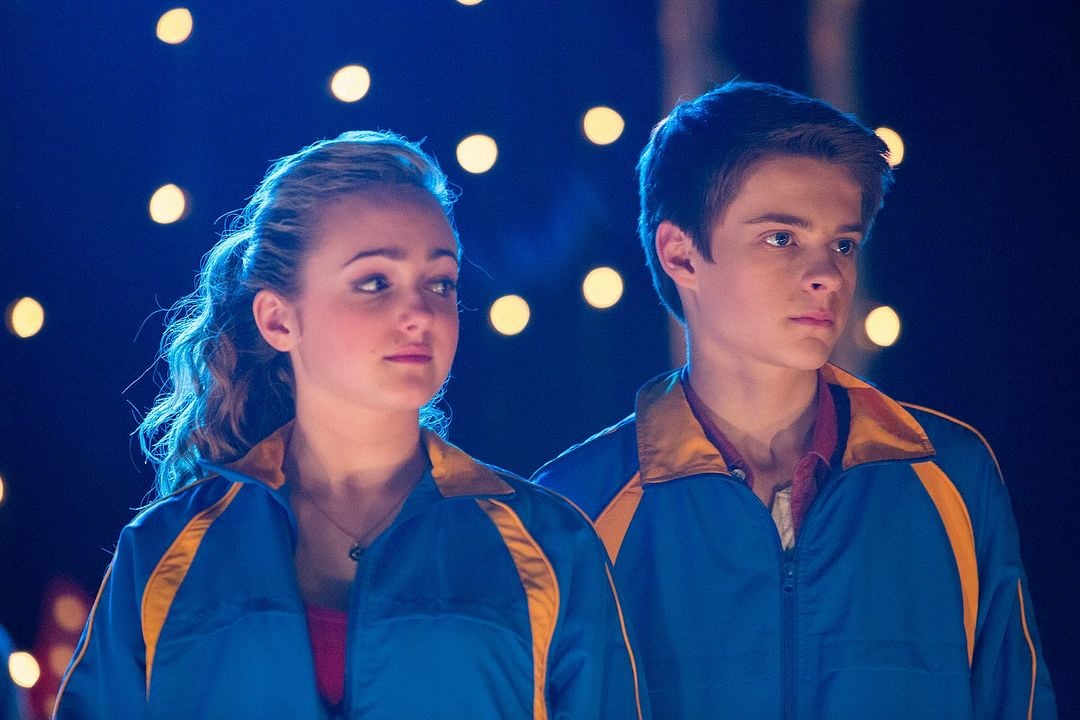 Fantasmas à Solta 3 - Sociedade do Mal : Fotos Corey Fogelmanis, Sophie Reynolds