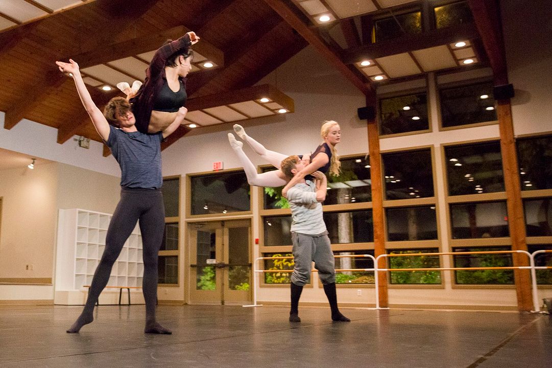 Sob a Luz da Fama: Acampamento de Dança : Fotos
