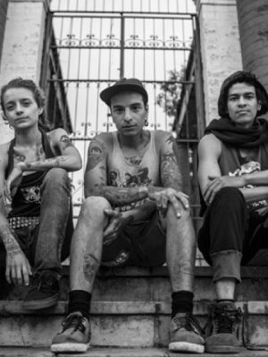 Los Nadie : Poster