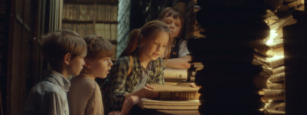 A Sociedade Secreta de Souptown : Fotos Olivia Viikant, Karl Jakob Vibur, Arabella Antons, Hugo Soosaar