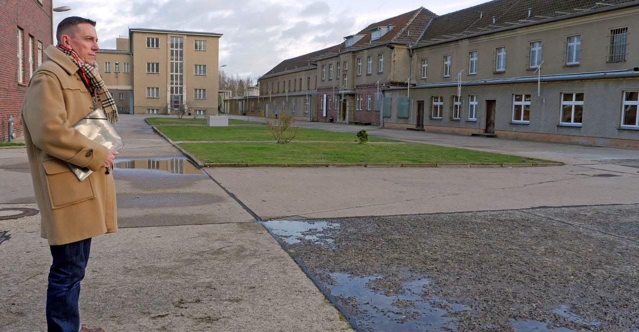 The GDR Complex : Fotos