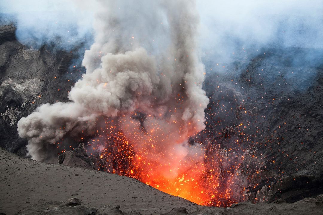 Into The Inferno : Fotos