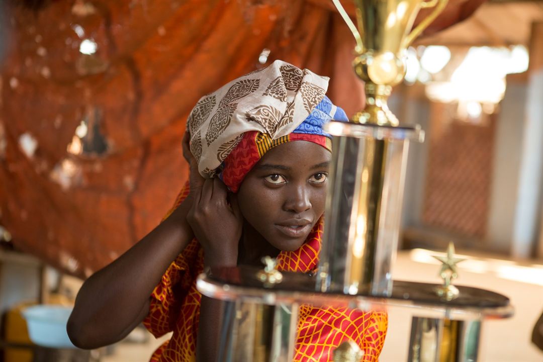 Rainha de Katwe : Fotos Madina Nalwanga
