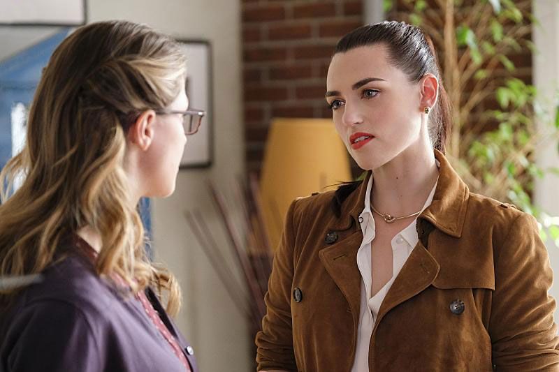 Supergirl : Fotos Katie McGrath