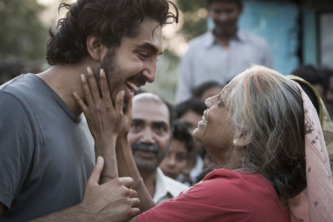 Lion - Uma Jornada Para Casa : Fotos Priyanka Bose, Dev Patel