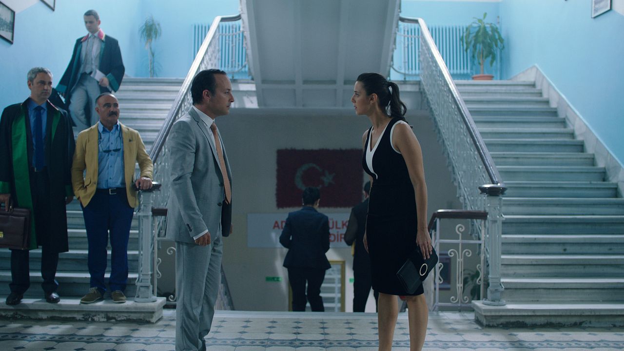 Sen Benim Herşeyimsin : Fotos Tolga Çevik, Melis Birkan