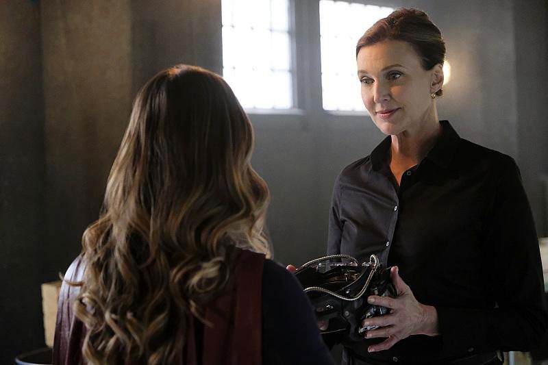 Supergirl : Fotos Brenda Strong, Melissa Benoist