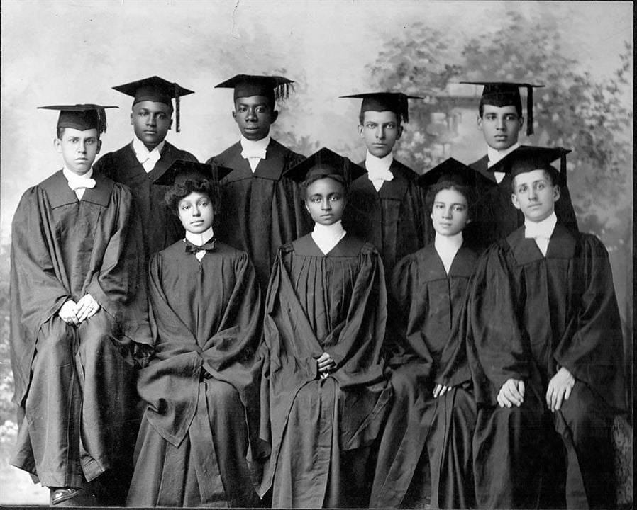 Avisem que Estamos Chegando: A História dos Colégios e Universidades Negras : Fotos