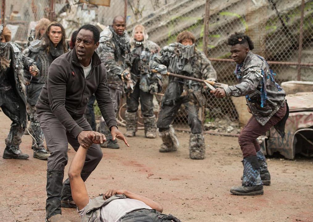 The 100 : Fotos Isaiah Washington