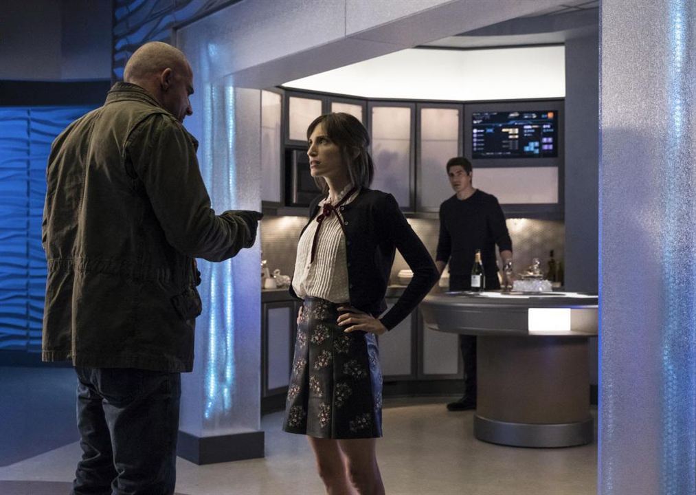 Legends of Tomorrow : Fotos Christina Brucato, Dominic Purcell, Brandon Routh