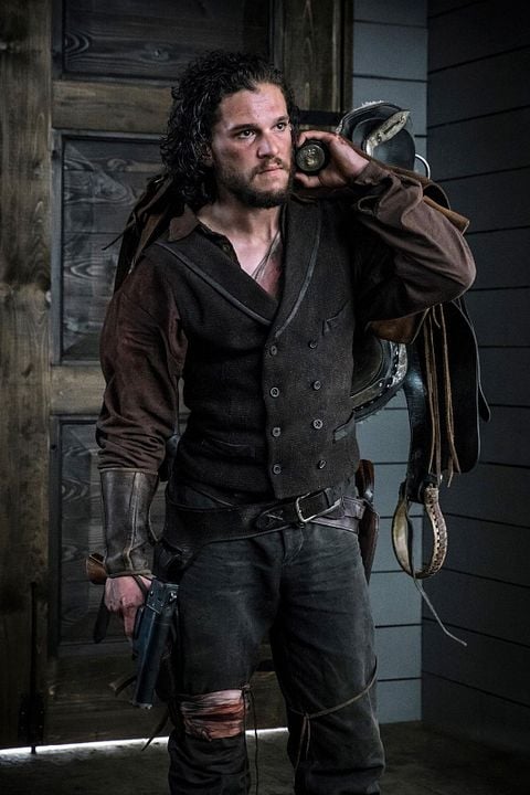 Amaldiçoada : Fotos Kit Harington