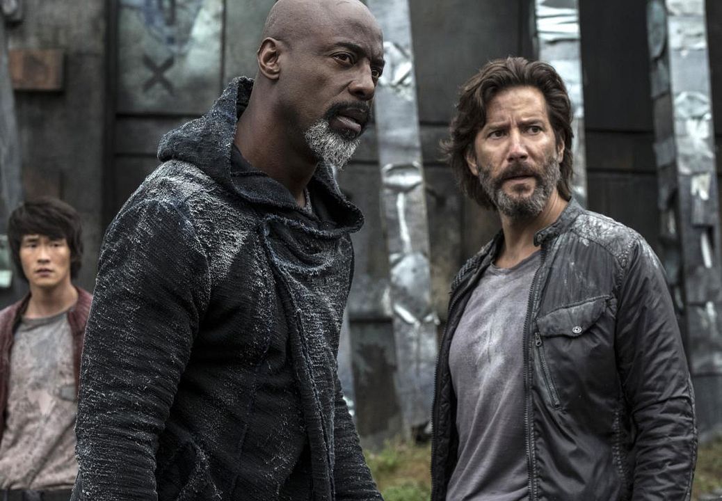 The 100 : Fotos Isaiah Washington, Chris Larkin, Henry Ian Cusick