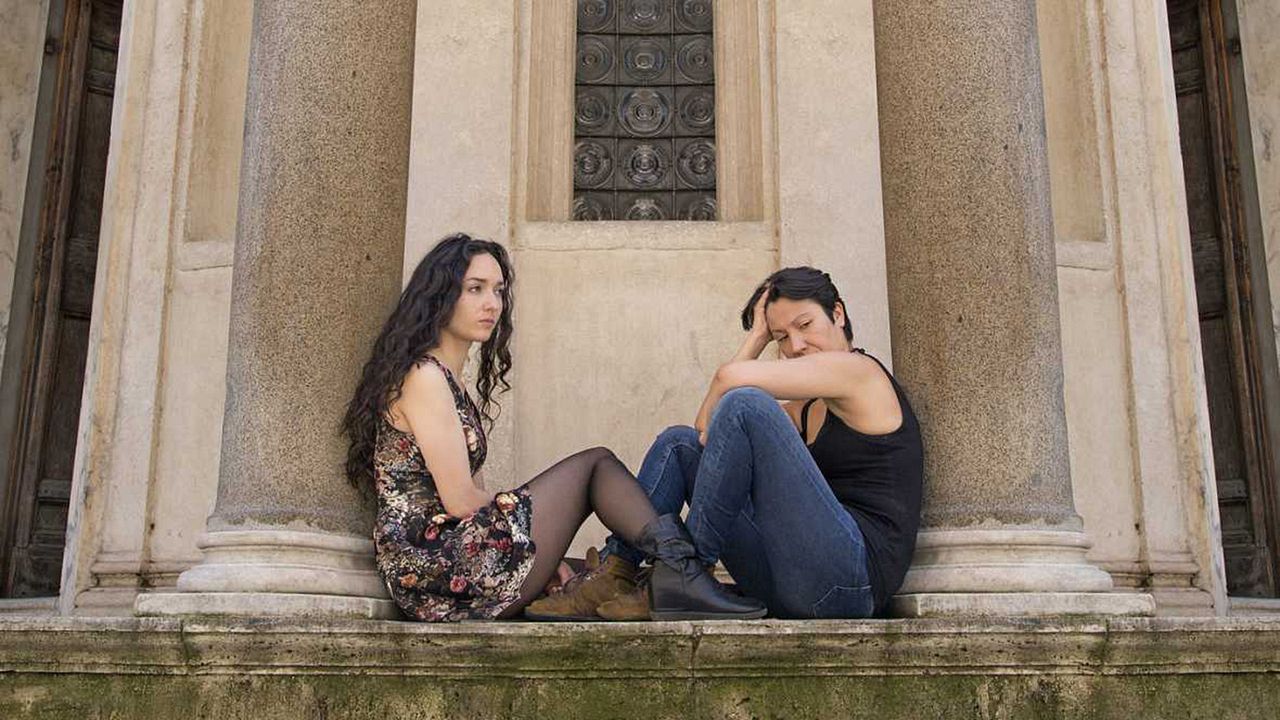 Os Objetos Amorosos : Fotos Laura Rojas Godoy, Nicole Costa