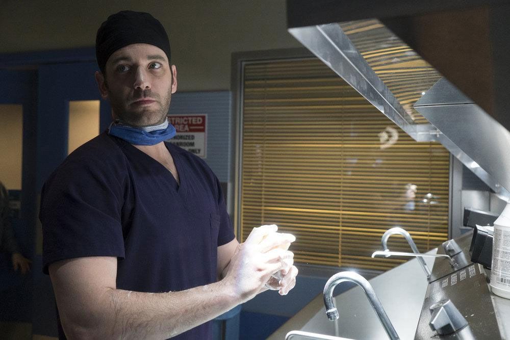 Chicago Med: Atendimento de Emergência : Fotos Colin Donnell