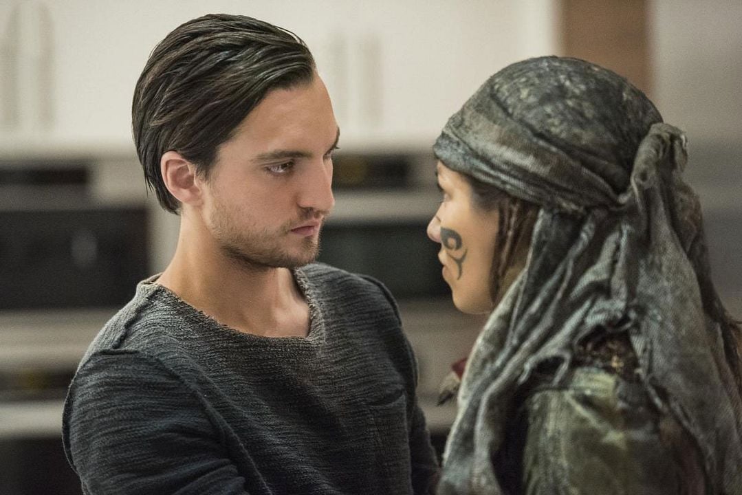 The 100 : Fotos Richard Harmon