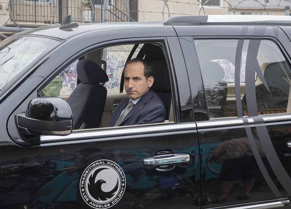 Colony : Fotos Peter Jacobson