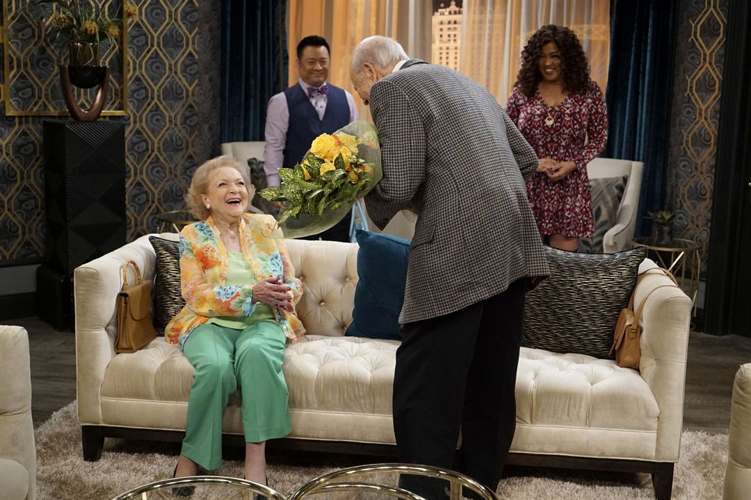 Young & Hungry : Fotos Rex Lee, Betty White, Carl Reiner, Kym Whitley