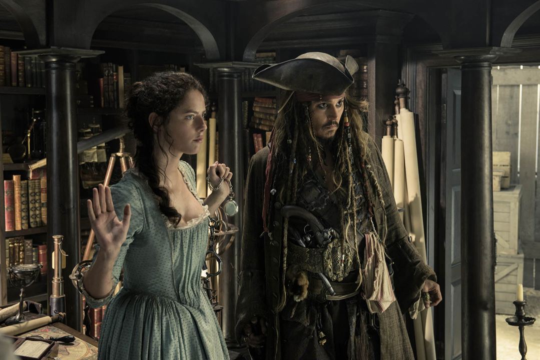 Piratas do Caribe: A Vingança de Salazar: Johnny Depp, Kaya Scodelario