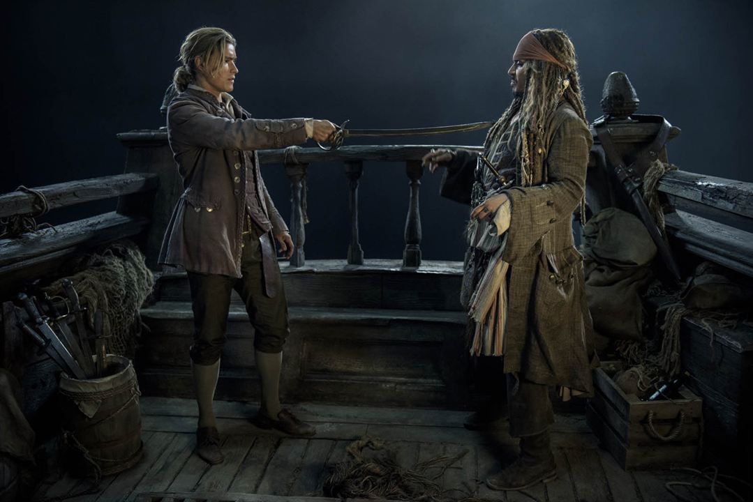 Piratas do Caribe: A Vingança de Salazar: Johnny Depp, Brenton Thwaites