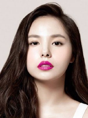 Poster Min Hyo-rin