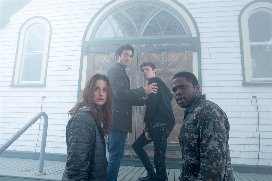 The Mist : Fotos Morgan Spector, Danica Curcic