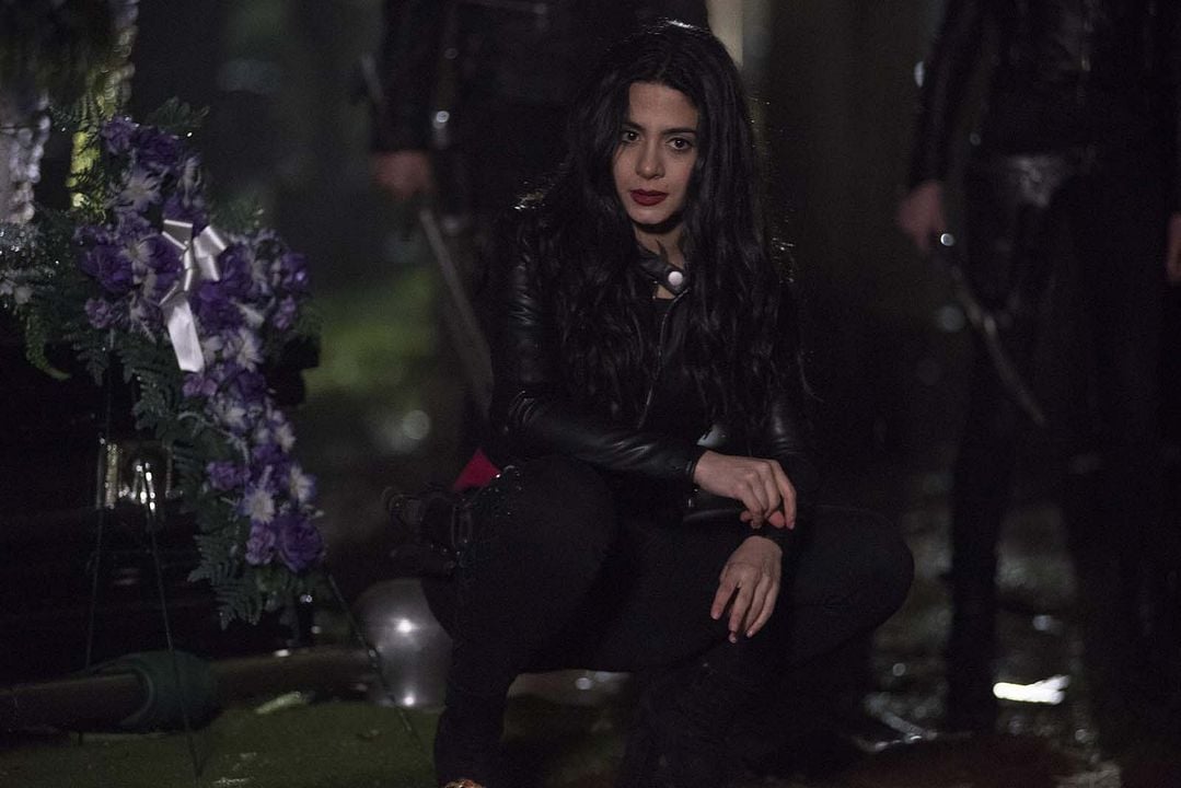 Shadowhunters : Fotos Emeraude Toubia