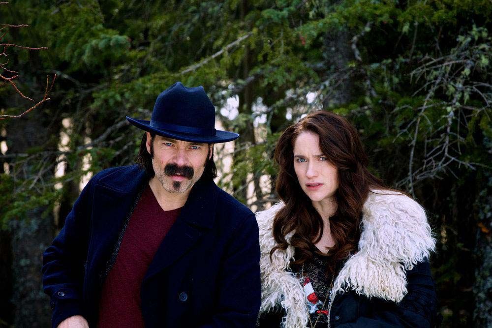 Wynonna Earp: A Maldição dos Renascidos : Fotos Tim Rozon, Melanie Scrofano