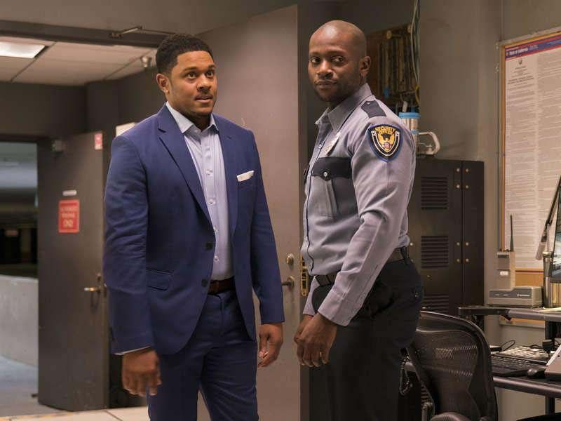 Ray Donovan : Fotos Pooch Hall