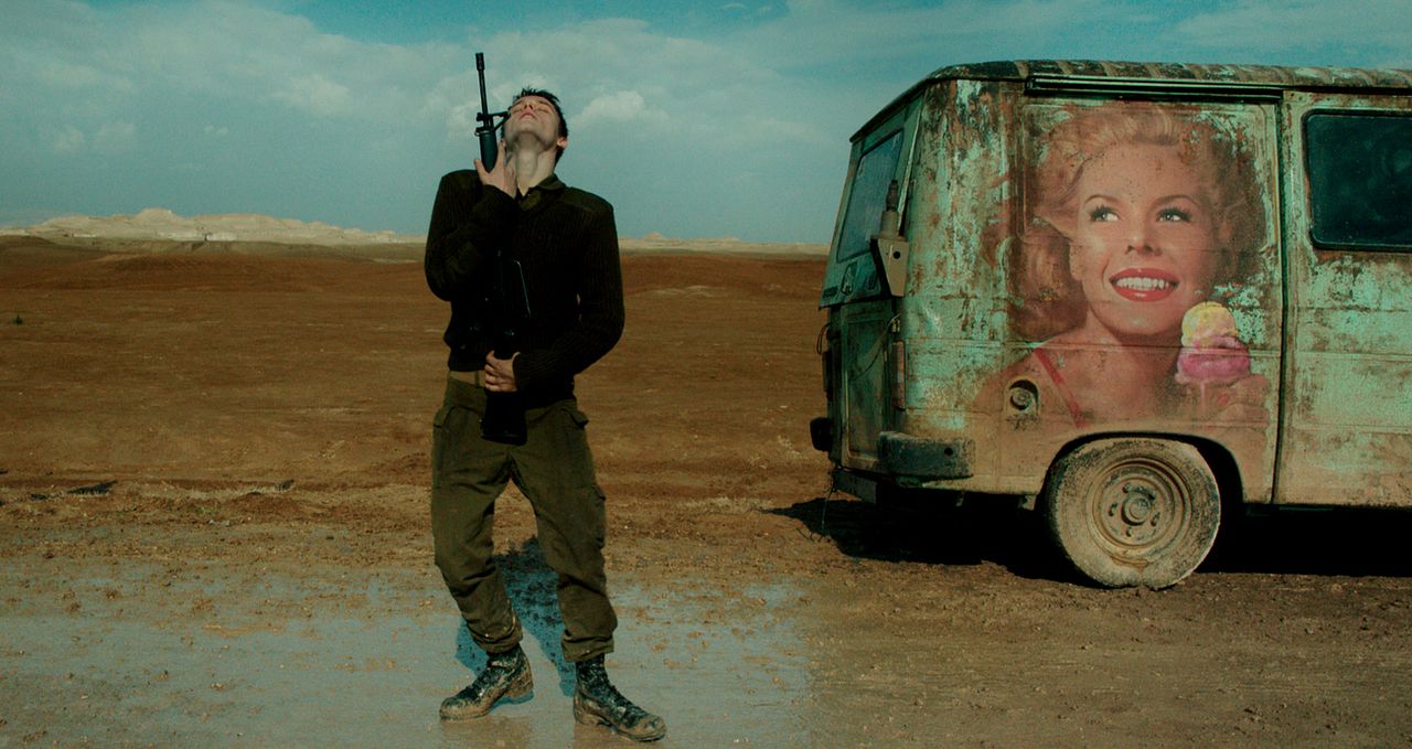 Foxtrot : Fotos