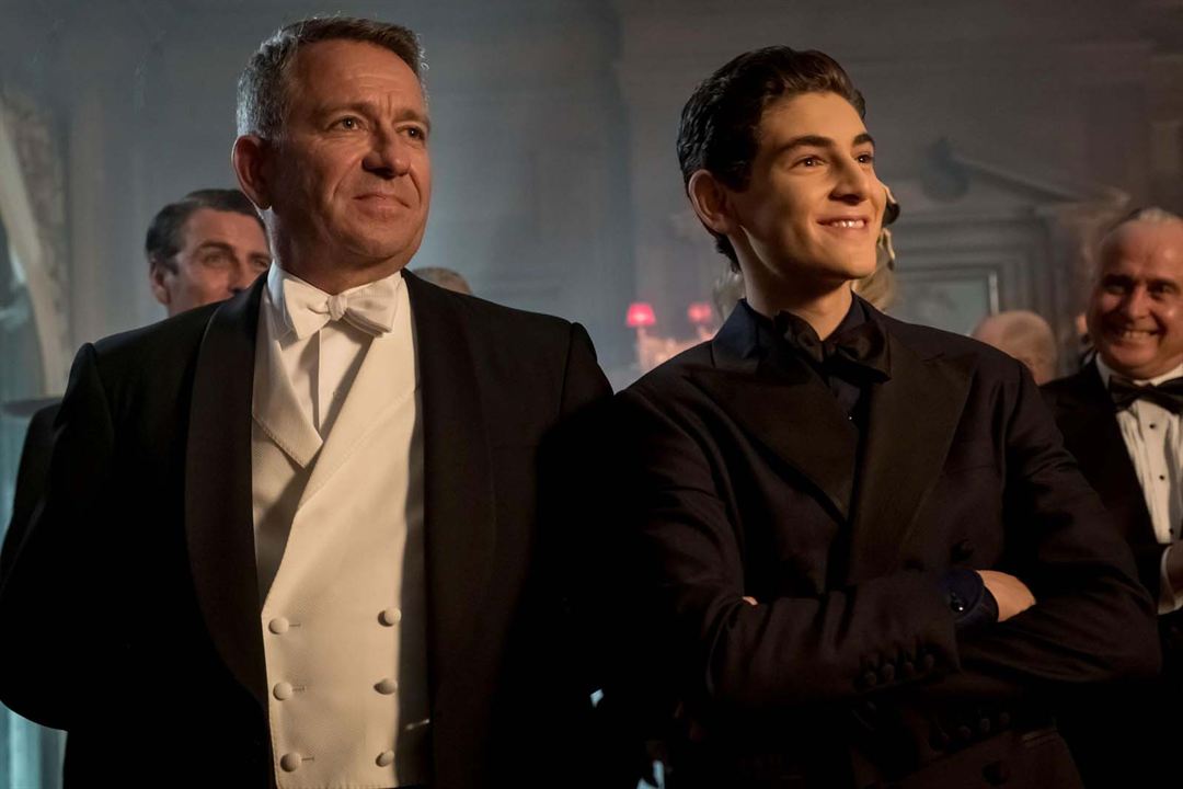 Gotham (2014) : Fotos David Mazouz, Sean Pertwee