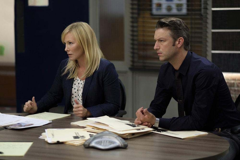 Law & Order: Special Victims Unit : Fotos Kelli Giddish, Peter Scanavino