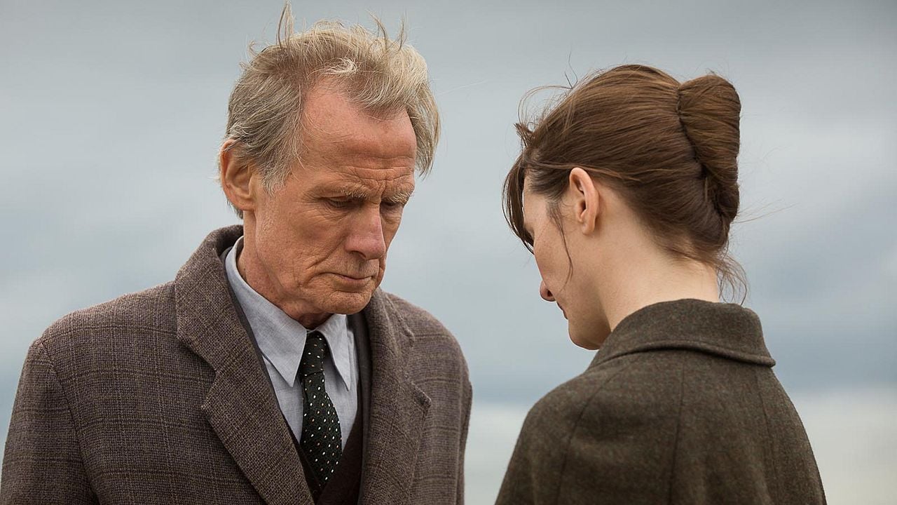 A Livraria : Fotos Emily Mortimer, Bill Nighy