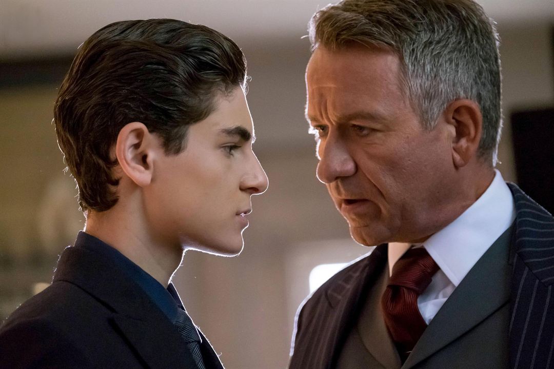 Gotham (2014) : Fotos David Mazouz, Sean Pertwee