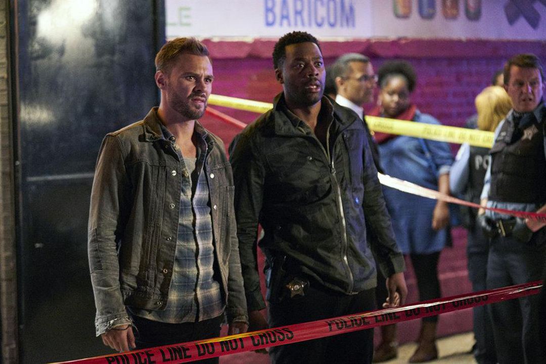 Chicago P.D. Distrito 21 : Fotos Patrick John Flueger, LaRoyce Hawkins