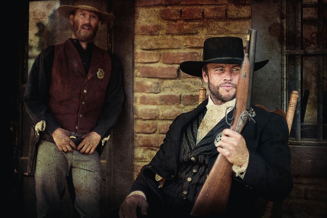 O Xerife Pistoleiro : Fotos Luke Hemsworth, Kaiwi Lyman