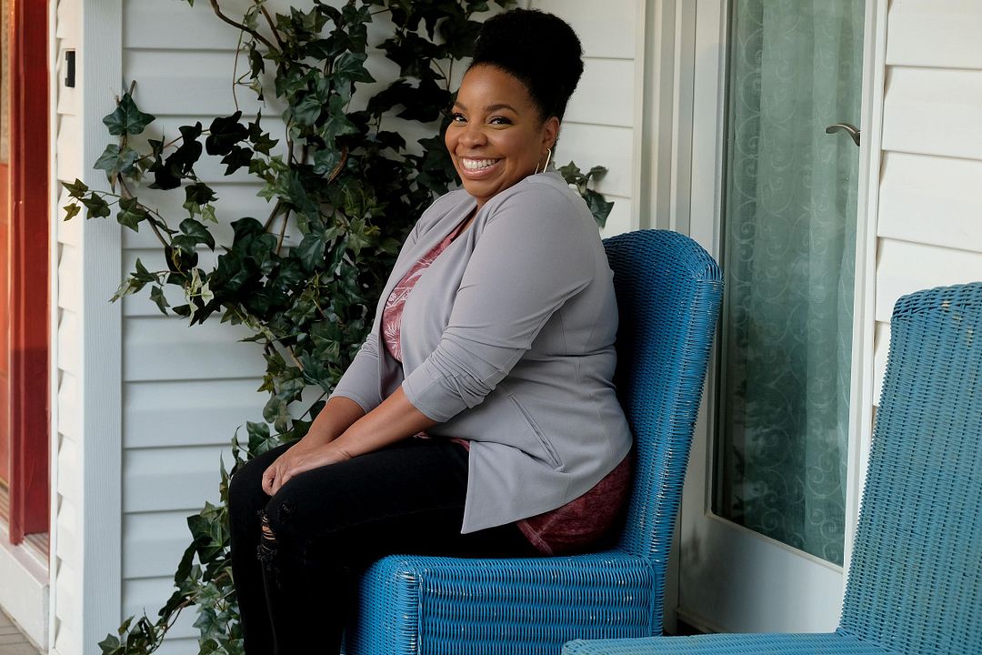 Kevin (Probably) Saves the World : Fotos Kimberly Hebert Gregory