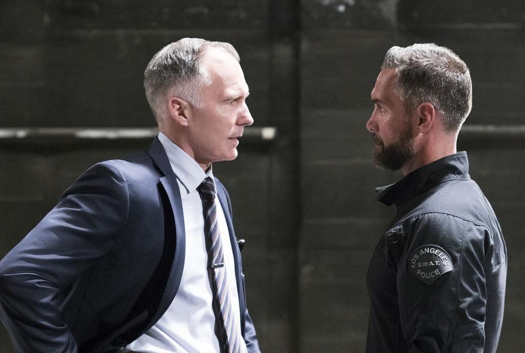 Foto de Patrick St. Esprit - S.W.A.T. – Força de Intervenção : Fotos Jay  Harrington, Patrick St. Esprit - Foto 28 de 40 - AdoroCinema