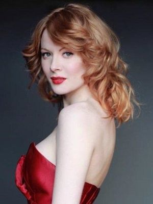 Poster Emily Beecham