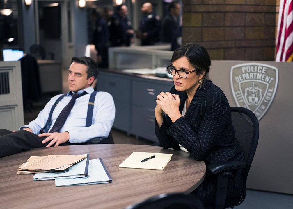 Law & Order: Special Victims Unit : Fotos Mariska Hargitay, Raul Esparza