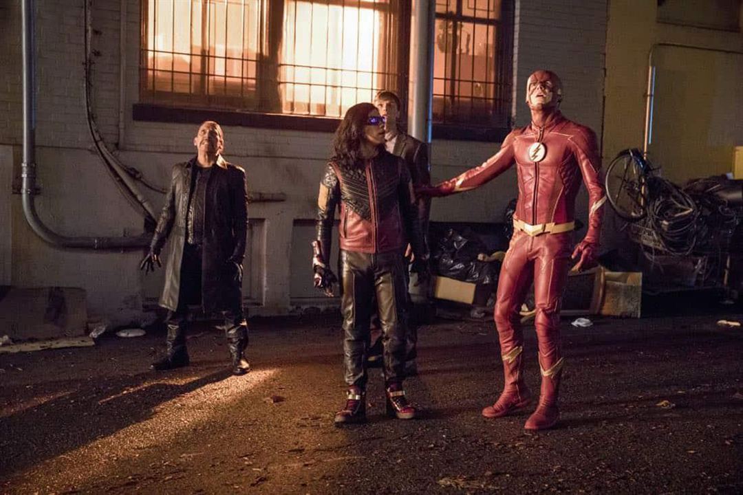 The Flash (2014) : Fotos Grant Gustin, Danny Trejo, Carlos Valdes