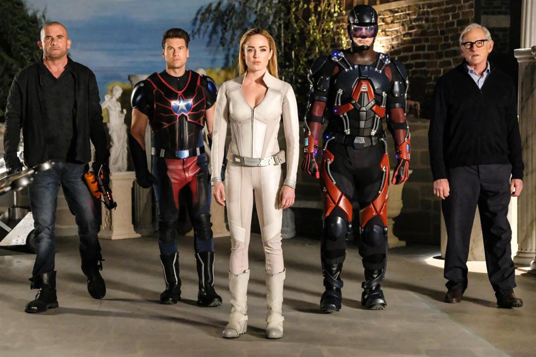 Legends of Tomorrow : Fotos Nick Zano, Caity Lotz, Dominic Purcell, Brandon Routh