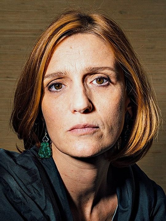 Poster Beatriz Batarda