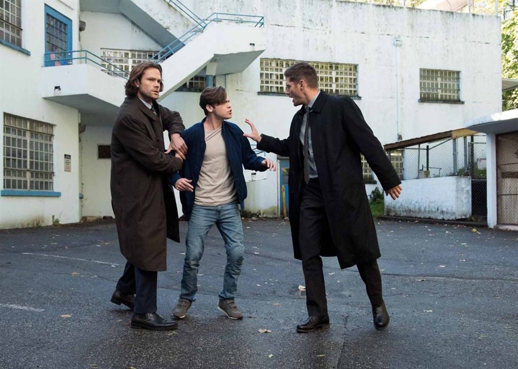Supernatural : Poster Jared Padalecki, Jensen Ackles, Alexander Calvert
