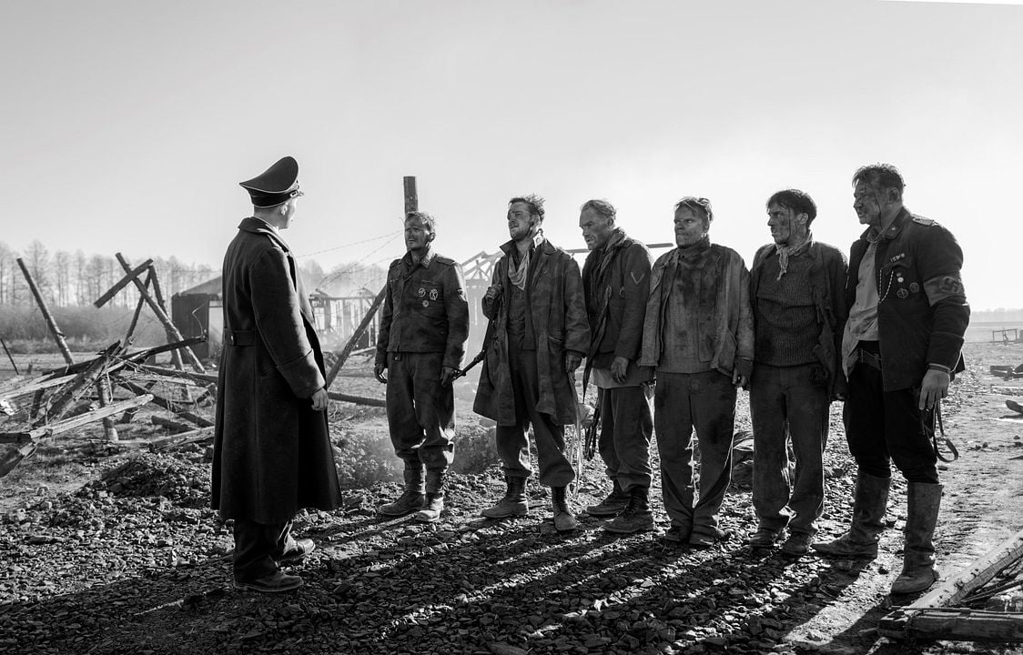 O Capitão : Fotos Milan Peschel, Frederick Lau, Max Hubacher