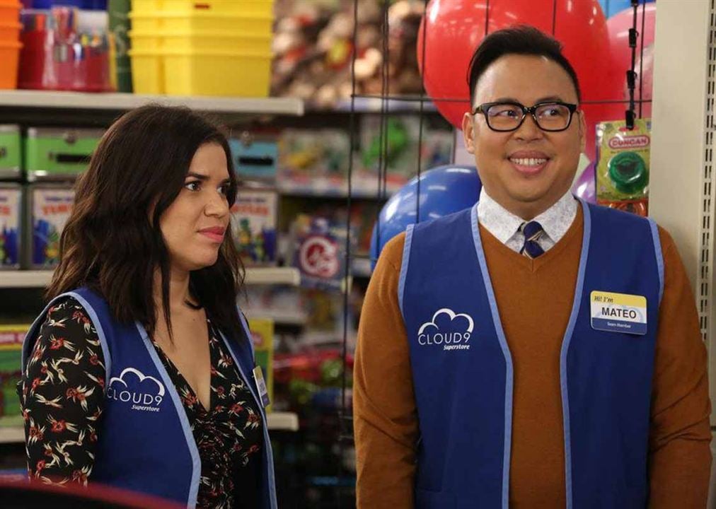 Superstore : Fotos Nico Santos, America Ferrera