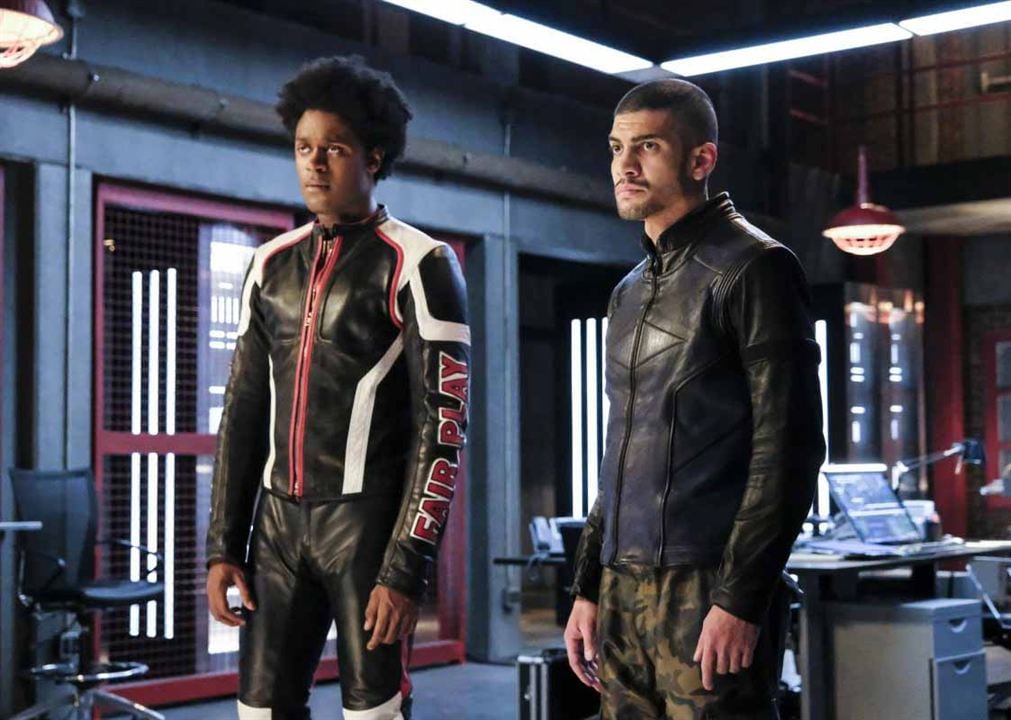 Arrow : Fotos Echo Kellum, Rick Gonzalez