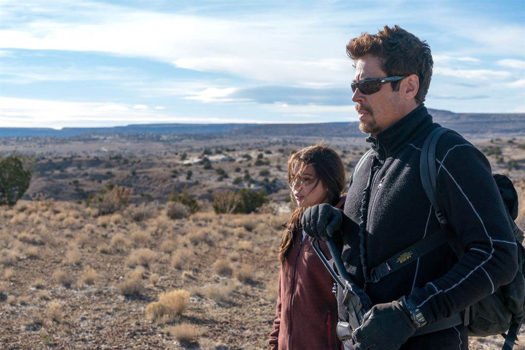 Sicario: Dia do Soldado : Fotos Benicio Del Toro, Isabela Merced