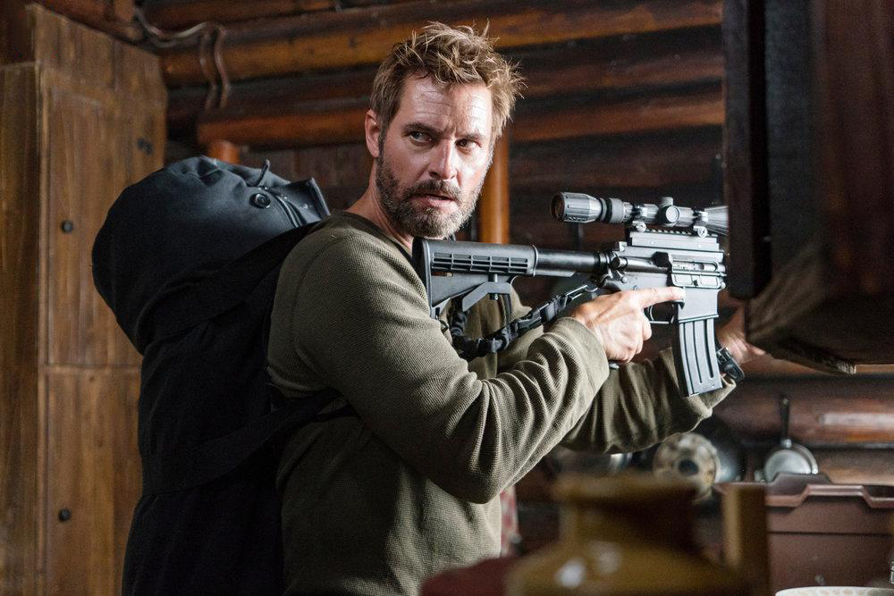 Colony : Fotos Josh Holloway